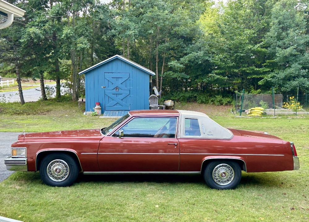 1977 Cadillac Coupe De Ville — photo 1 of 1