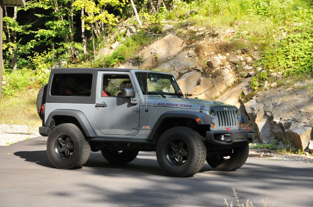 Lot 746 - 2013 Jeep Wrangler Jeep | Saratoga Motorcar Auction