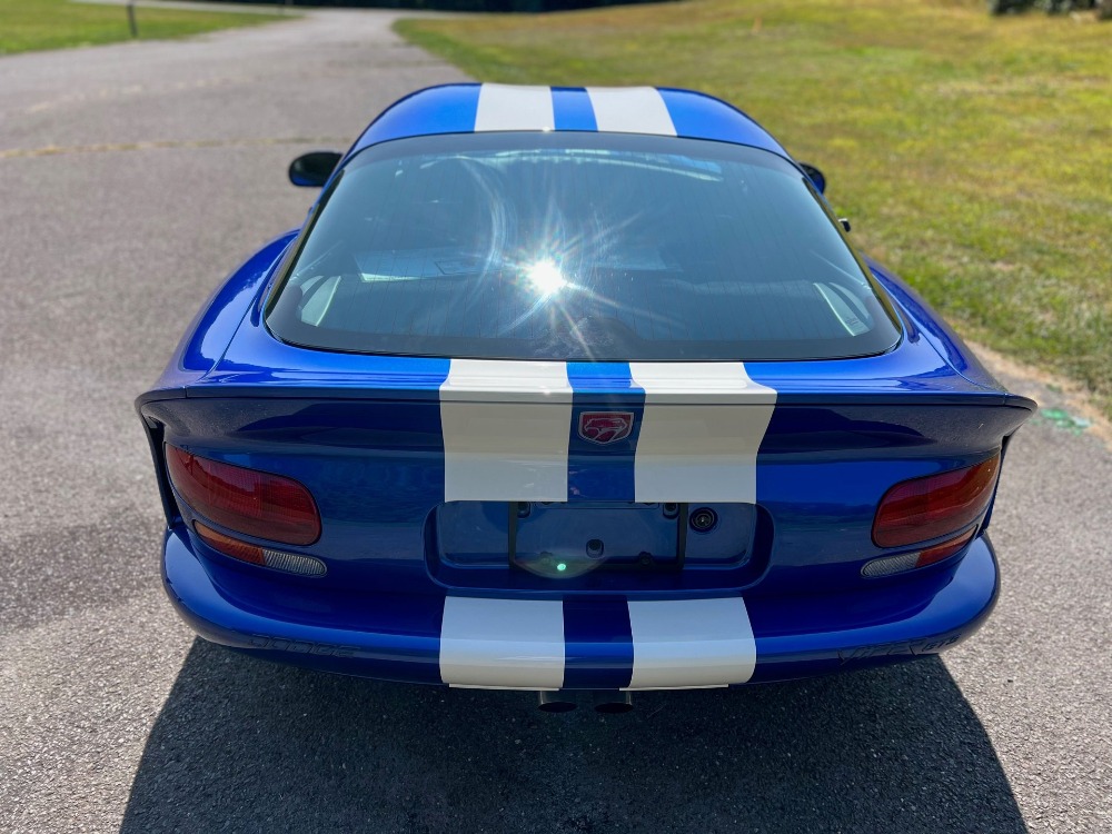 Lot S24-482 - 1997 Dodge Viper GTS Coupe | Saratoga Motorcar Auction